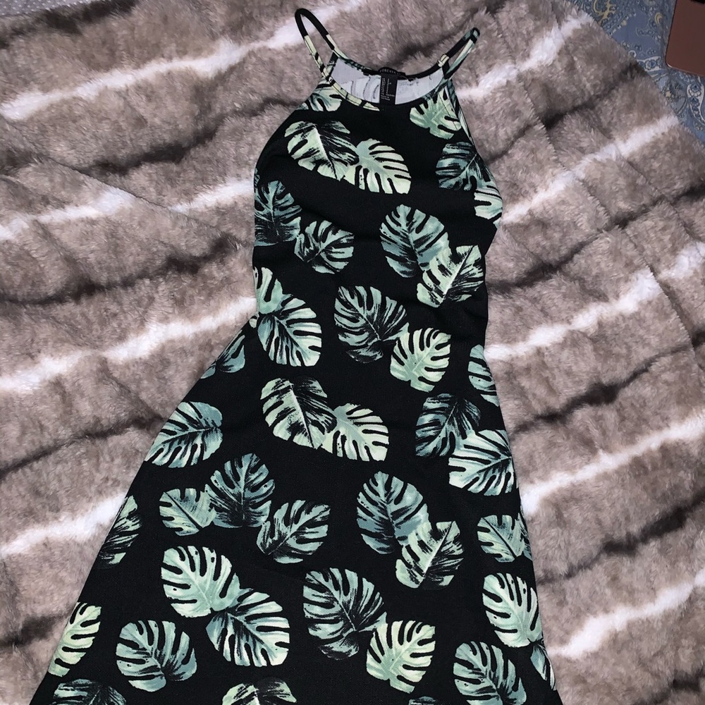 Black and Green Leaf-y Halter Dress (S)